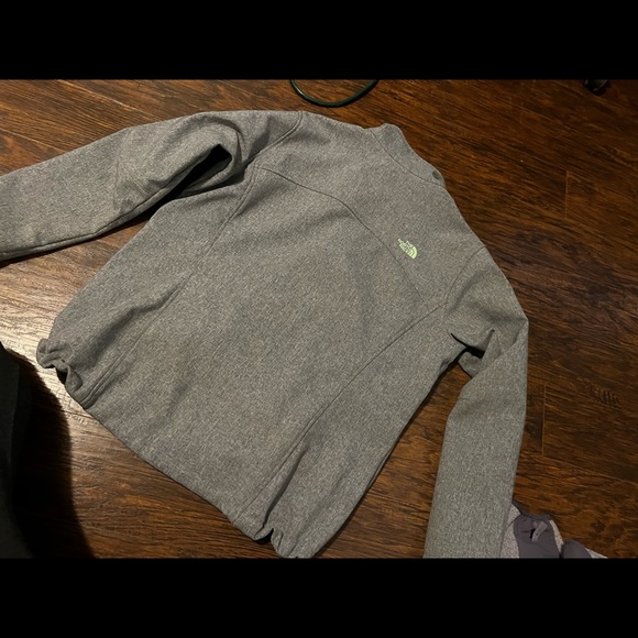 North face Grey and green jacket - Picture 2 of 5